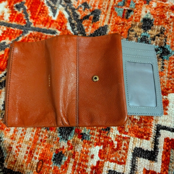 Fossil Lainie Multifunction Wallet - Picture 5 of 6
